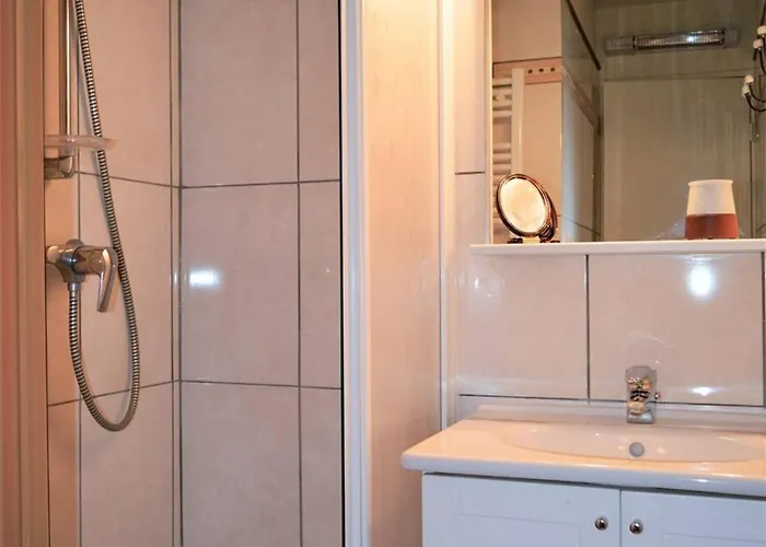 Appartement Cosy 3 Pieces Pour 4 Personnes Avec Balcon Pres Des Pistes - Fr-1-592-30 Apartman *